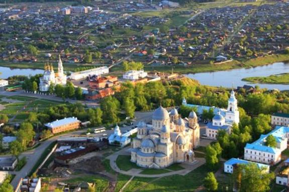 Каждая пятая свердловская семья планирует на Новый год "духовный туризм"