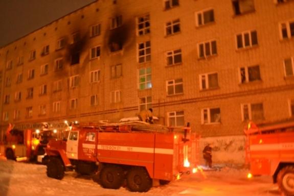 Названа причина пожара в общежитии города Чусовой