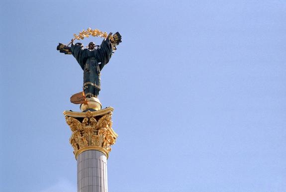 Экс-глава МИД Украины заявил, что ЕС и США вмешивались в дела страны