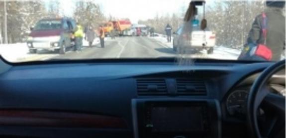 В Якутии при ДТП с микроавтобусом и снегоуборщиком есть погибшие и пострадавшие