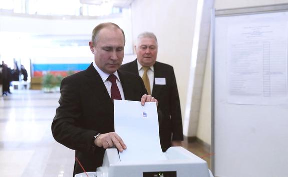 Данные экзит-поллов свидетельсвуют о том, что Путин выигрывает выборы в 1-м туре