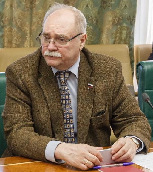 Бортко и Скляр отреагировали на слова Макаревича о превращении россиян в дебилов