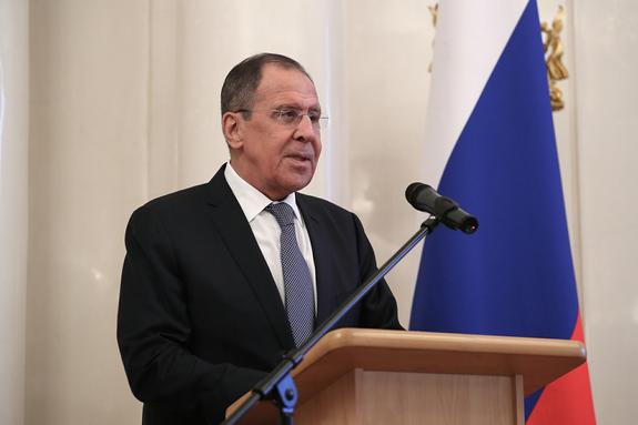 Песков поздравил Лаврова с днем рождения и призвал не верить слухам о его уходе