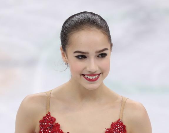 Алина Загитова станцевала "черного лебедя" на ЧМ-2018 в Милане