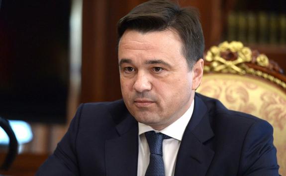 Губернатор Воробьев проигнорировал жителей Волоколамска и был атакован снежками