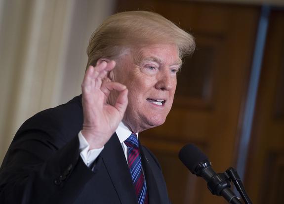Американист раскрыл причину превращения Трампа в русофоба