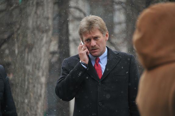 Песков ответил на вопрос, знал ли Кремль заранее о готовящемся ударе по Сирии