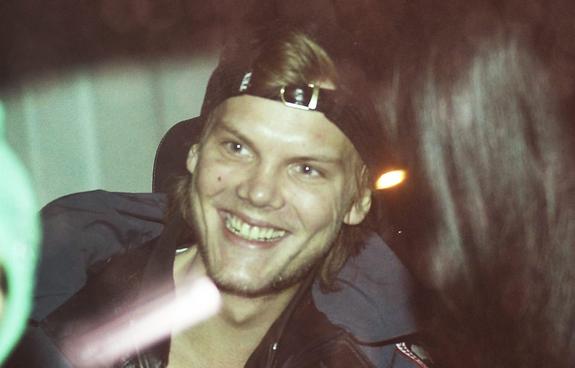 Стала известна истинная причина смерти 28-летнего диджея Avicii