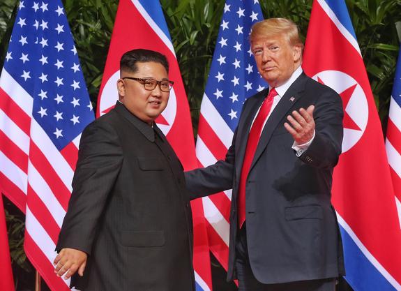 После саммита с Ким Чен Ыном Трамп настаивает на встрече с Путиным