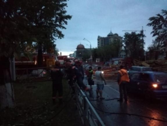 В Барнауле обсуждают последствия урагана, обрушившегося вчера на город