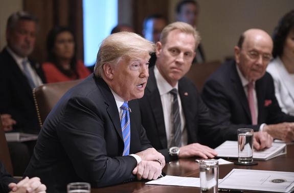 С кем и из-за чего поругался Трамп на мировой арене