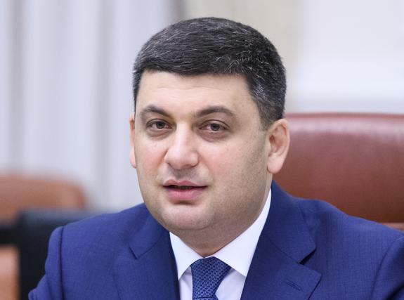 Гройсман предложит Порошенко присвоить боксеру Усику звание Героя Украины