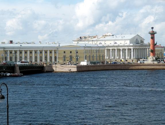 Петербуржец решил помочь незнакомке и утонул