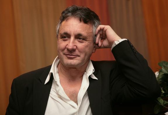 Владимир Алеников: Американцы не хотят слушать акцент