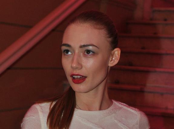 Оксана Акиньшина запутала поклонников, сообщив, что у нее есть муж