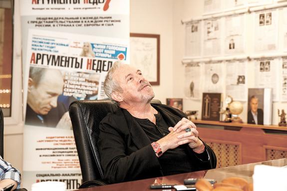 Андрей Макаревич влюбляется нечасто. Раз в неделю...