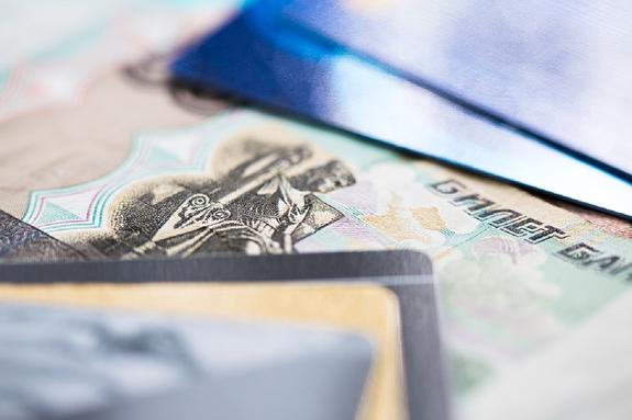 Судебные приставы назвали сумму задолженности россиян