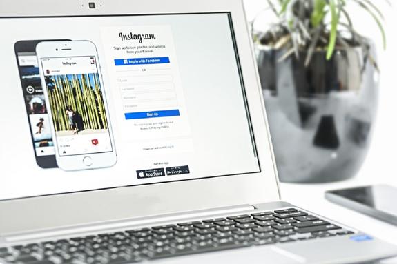 Пользователи по всему миру жалуются на сбой в работе Instagram