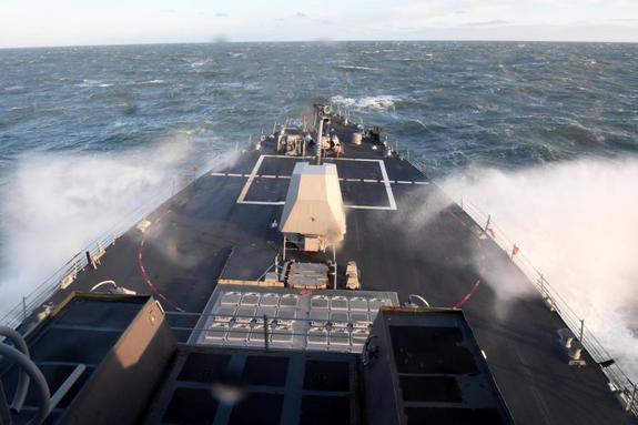 Ракетный эсминец ВМС США вошел в акваторию Балтийского моря