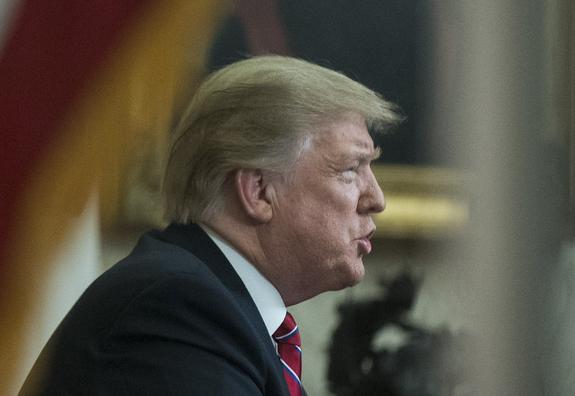 СМИ: ФБР тайно проверяет связи Трампа с Россией
