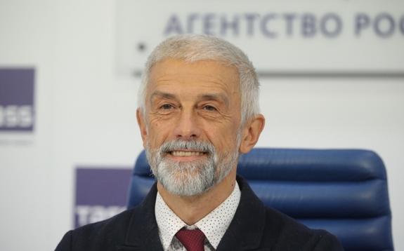 Бояков рассказал об увольнениях в МХАТе и о том, как на это реагирует Доронина