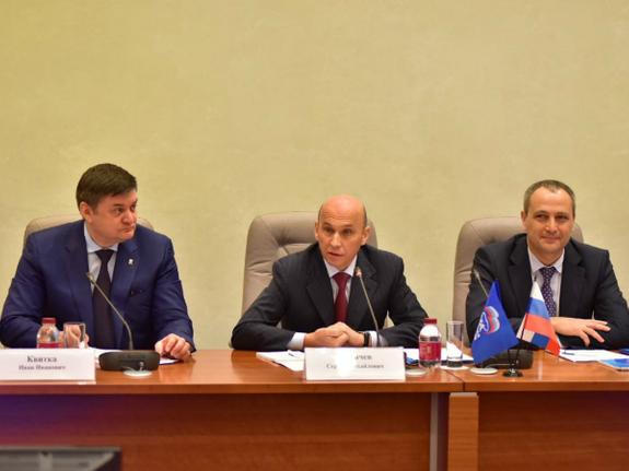 «Единороссы» назначили ответственных за выборы на Урале