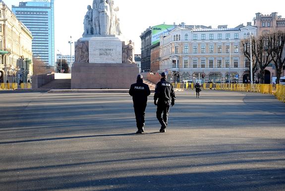Рига: марш легионеров, конфликт на национальной почве, «нота протеста»