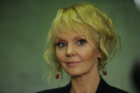 Певица Валерия и ее мама-модница устроили весенний шопинг