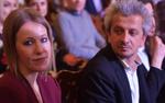 Собчак путешествует в Италии с Богомоловым, а с сыном в Испанию отправила свою маму и Виторгана