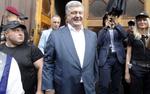 Названо имя мирового лидера, который может спасти Порошенко от тюрьмы на Украине