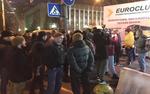На Украине националисты пришли избить водителя автобуса за российский сериал