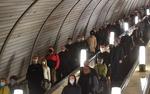 Дептранс: Утром 15 мая 99% пассажиров метро надели медицинские маски