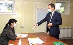 Спикер ЗСК Юрий Бурлачко досрочно проголосовал на губернаторских выборах