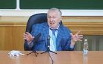 Жириновский считает, что выезд из России с туристической целью надо срочно запрещать