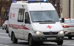 В Омске скорая помощь привезла зараженных коронавирусом к зданию Минздрава