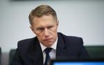 Мурашко считает, что пожилых людей с COVID-19 лучше госпитализировать