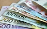 Курс доллара на торгах 23 марта поднялся выше 76 рублей, евро - выше 90