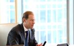 Мантуров сообщил, когда в России могут начаться продажи электросамолета