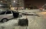 В Тюмени водитель «Лады» протаранил остановку с людьми и сбежал с места происшествия