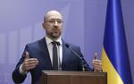 Украинский премьер Денис Шмыгаль обратился к населению страны с призывом не поддаваться панике