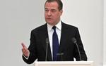 Медведев похвалил западных политиков за «мудрые» решения, которые оставят Европу без газа