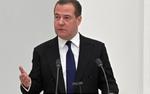 Медведев считает, что благодаря антироссийским санкциям потерпит крах идея «американоцентричного мира» 