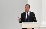 Медведев выступил за запрет публичной деятельности и уголовное преследование лиц, работающих в интересах иностранного государства