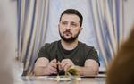 Politico полагает, что Зеленскому следует признать правоту Amnesty International о преступлениях ВСУ