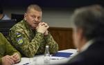 Главком ВСУ Залужный заявил, что обсудил поставки оружия с командующим войсками НАТО Каволи
