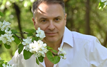 Александр Добронравов: Для меня 9 мая - Победа, салют и цветущие деревья