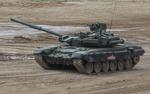 Минобороны РФ: военнослужащие России на танках Т-90А нанесли удар по опорному пункту ВСУ, использовав новую тактику 