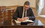 Вучич, обсуждая ситуацию в Нагорном Карабахе, призвал избегать войны 