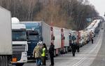 Венгрия вслед за Польшей начнет с понедельника блокировать украинские грузы