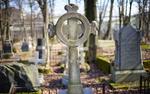 В Петербурге со Смоленского кладбища украден памятник
